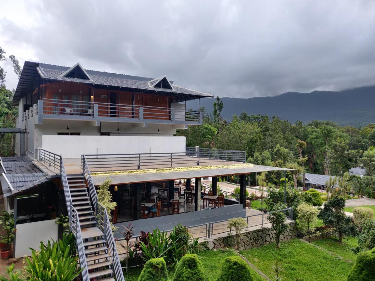 The Blossom Resort - Чикмагалур Экстерьер фото